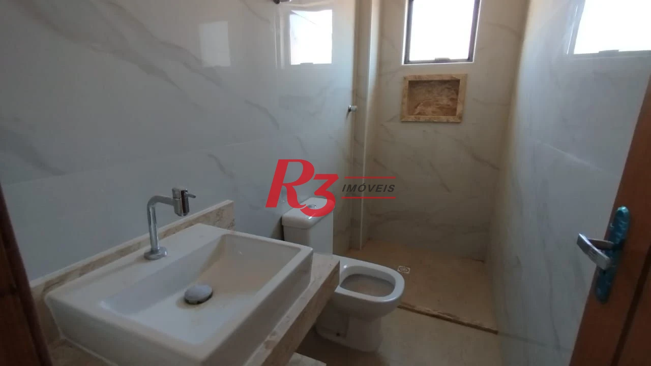 Casa com 4 dormitórios à venda, 220 m² por R$ 1.730.000,00 - Embaré - Santos/SP