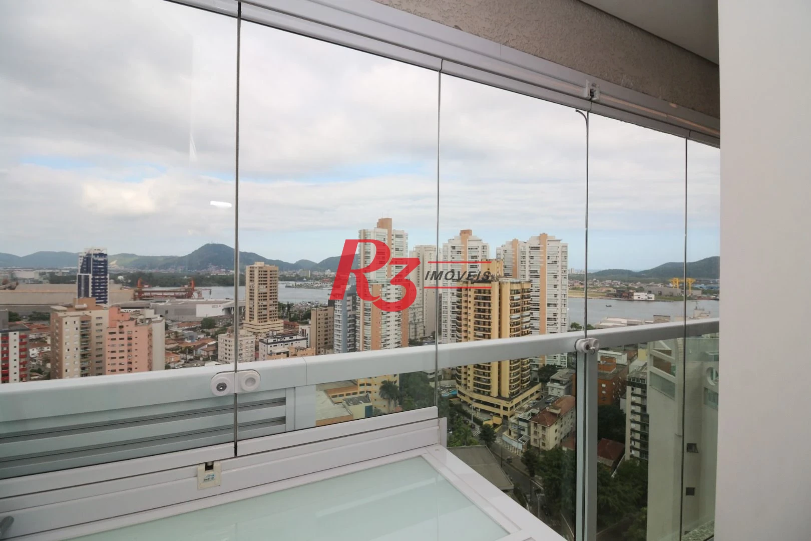 Apartamento à venda, 51 m² por R$ 699.000,00 - Ponta da Praia - Santos/SP
