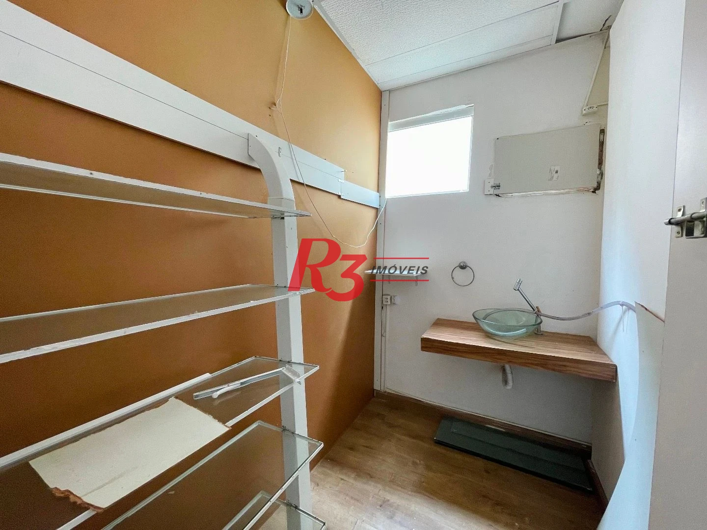 Sala para alugar, 30 m² por R$ 2.500,00/mês - Gonzaga - Santos/SP