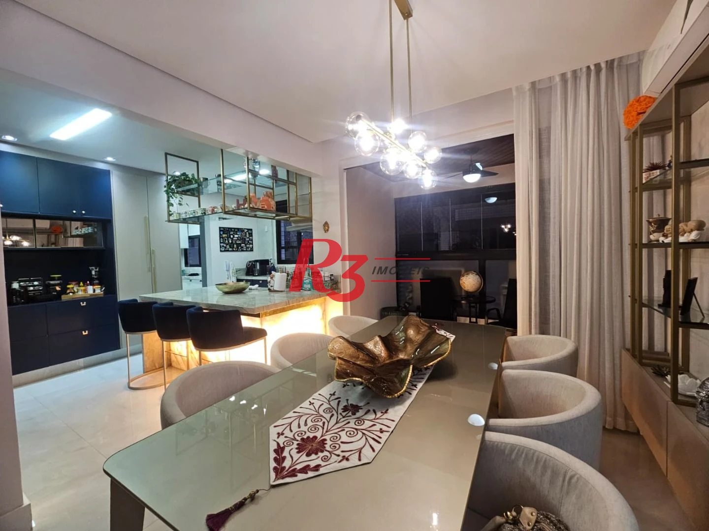 Apartamento com 3 dormitórios à venda, 120 m² por R$ 1.650.000,00 - Pompéia - Santos/SP