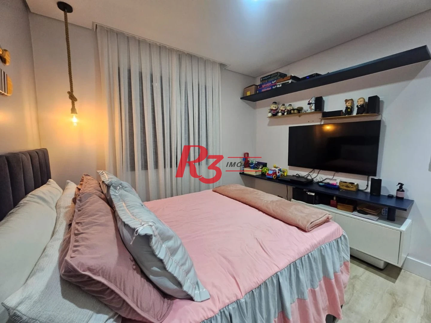 Apartamento com 3 dormitórios à venda, 120 m² por R$ 1.650.000,00 - Pompéia - Santos/SP