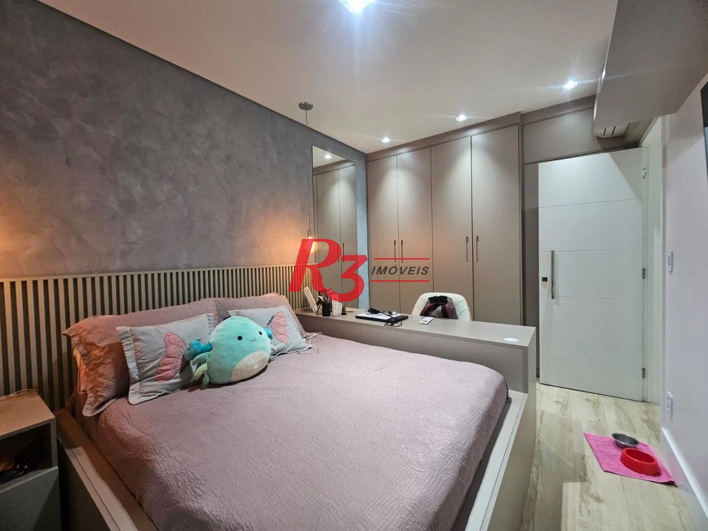 Apartamento com 3 dormitórios à venda, 120 m² por R$ 1.650.000,00 - Pompéia - Santos/SP