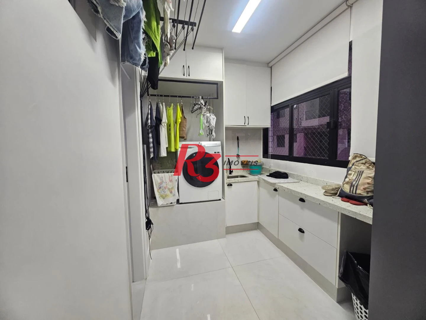 Apartamento com 3 dormitórios à venda, 120 m² por R$ 1.650.000,00 - Pompéia - Santos/SP