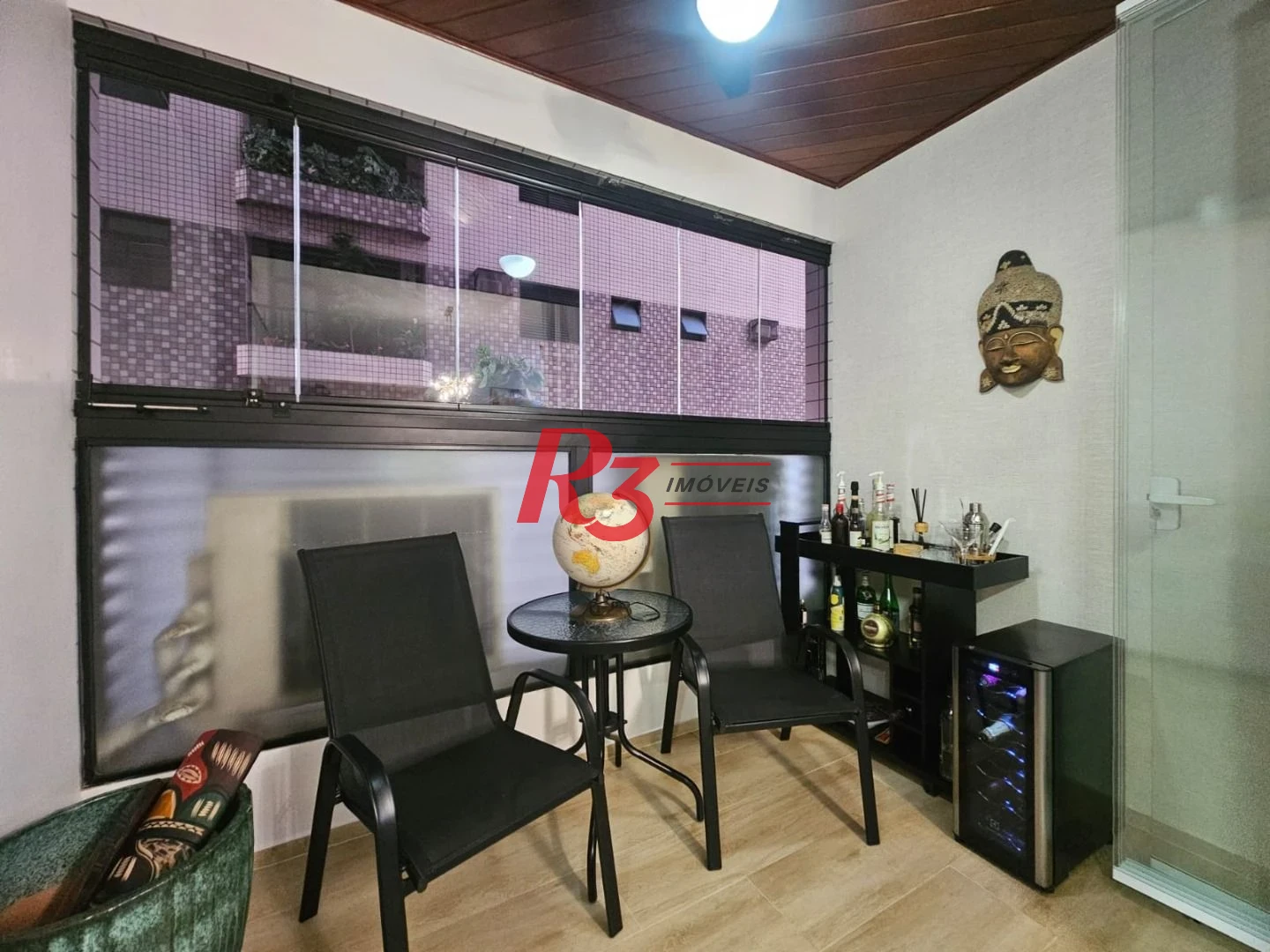 Apartamento com 3 dormitórios à venda, 120 m² por R$ 1.650.000,00 - Pompéia - Santos/SP