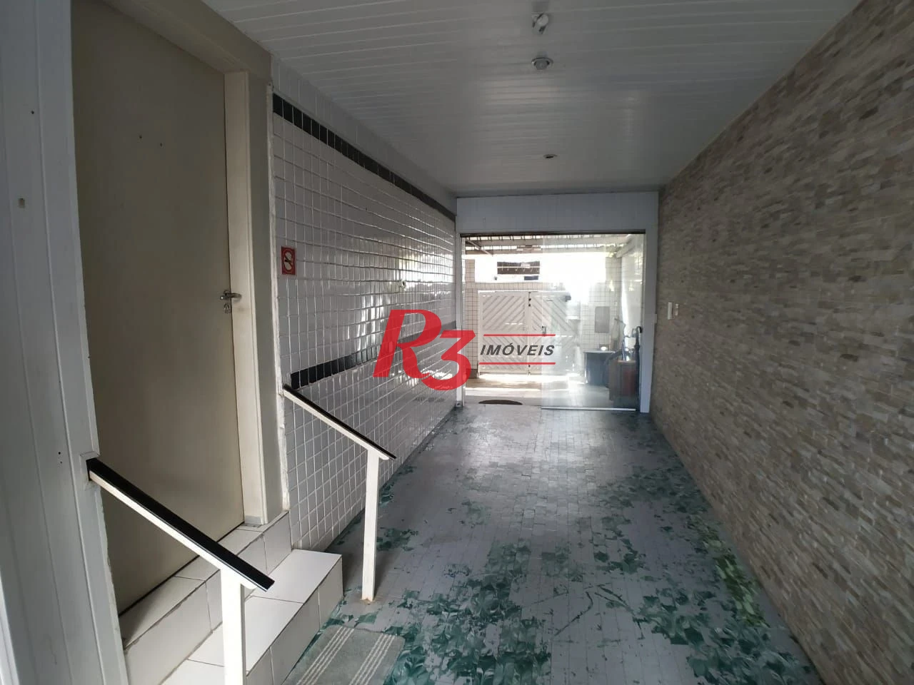 Casa com 6 dormitórios, 223 m² - venda por R$ 900.000,00 ou aluguel por R$ 8.000,01/mês - Vila Matias - Santos/SP