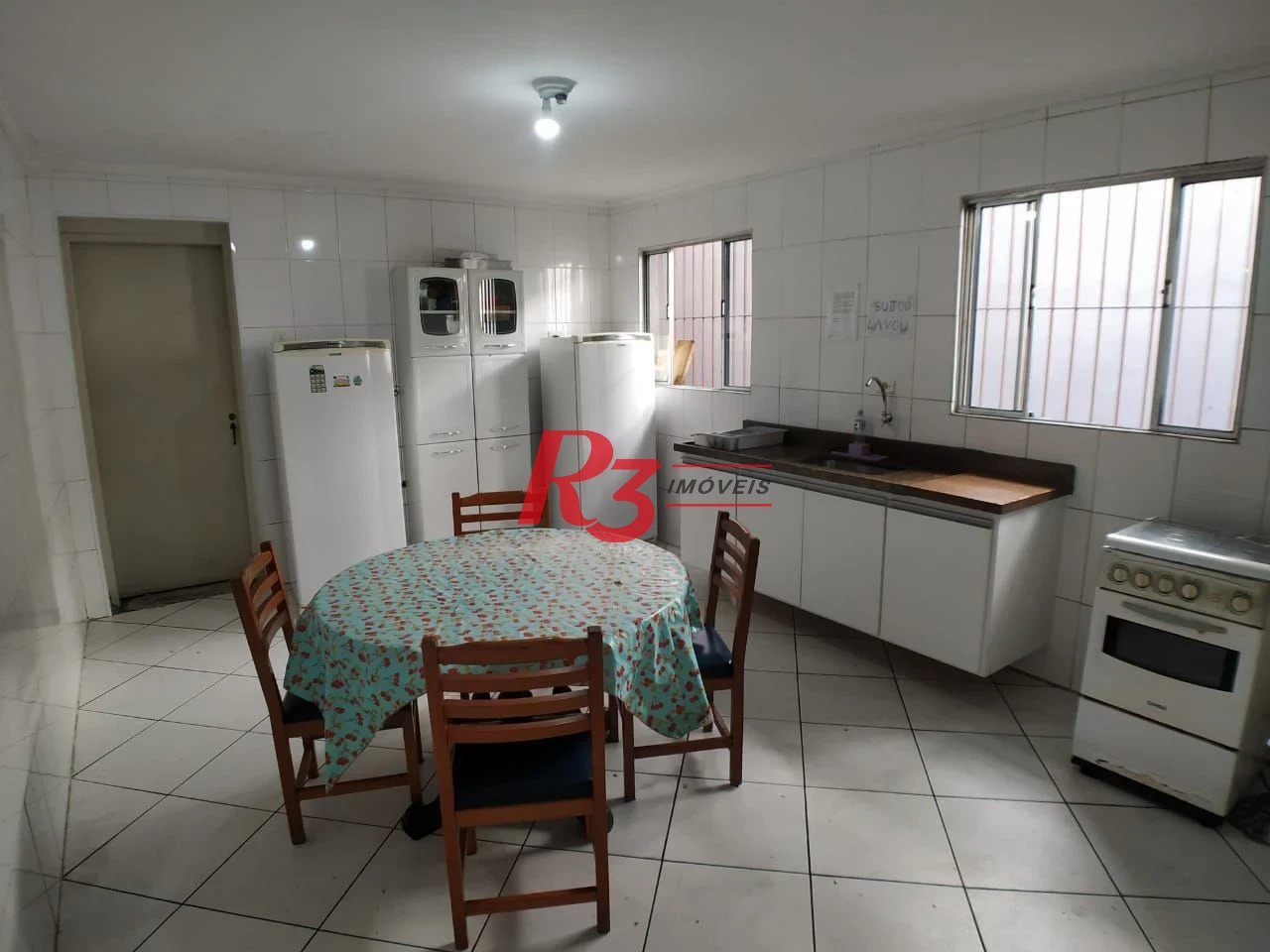 Casa com 6 dormitórios, 223 m² - venda por R$ 900.000,00 ou aluguel por R$ 8.000,01/mês - Vila Matias - Santos/SP