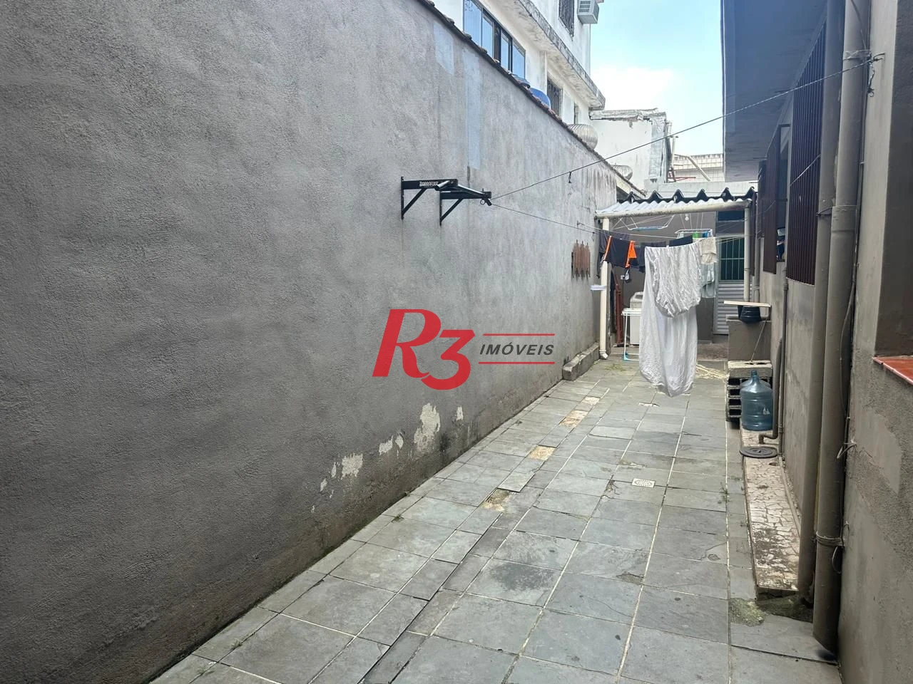 Casa com 6 dormitórios, 223 m² - venda por R$ 900.000,00 ou aluguel por R$ 8.000,01/mês - Vila Matias - Santos/SP