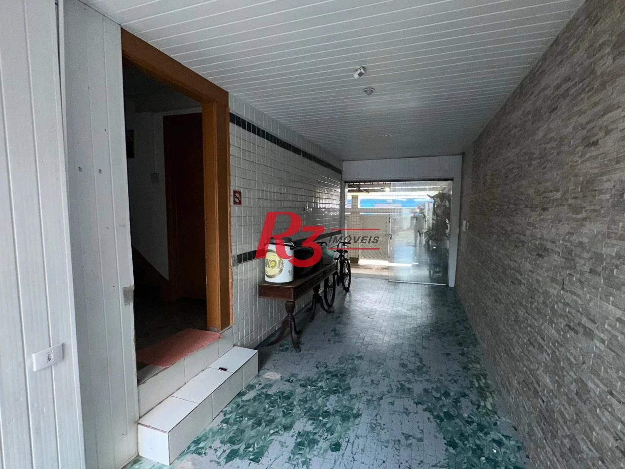 Casa com 6 dormitórios, 223 m² - venda por R$ 900.000,00 ou aluguel por R$ 8.000,01/mês - Vila Matias - Santos/SP