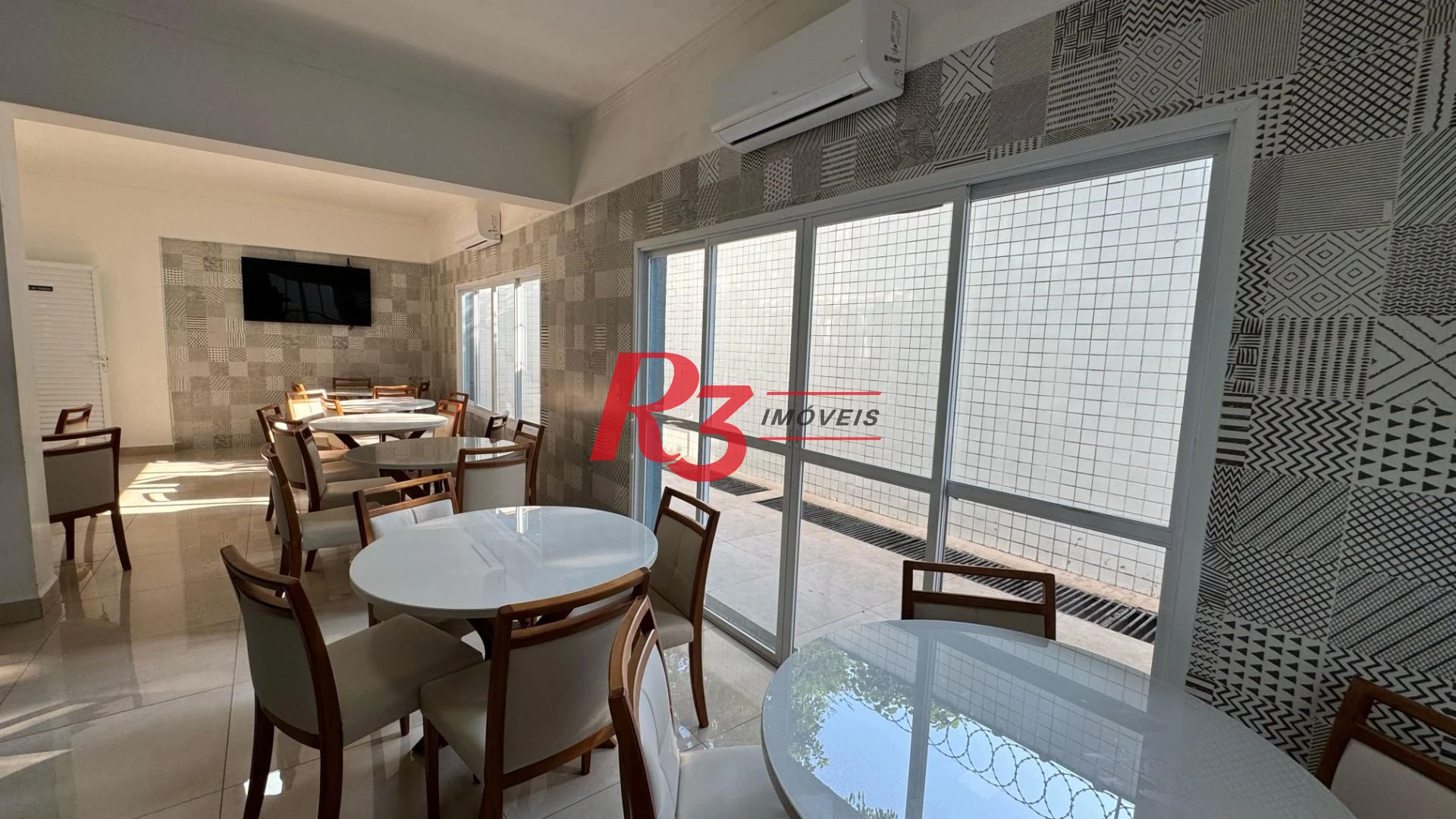 Apartamento com 2 dormitórios para alugar, 65 m² por R$ 4.000,00/mês - Macuco - Santos/SP