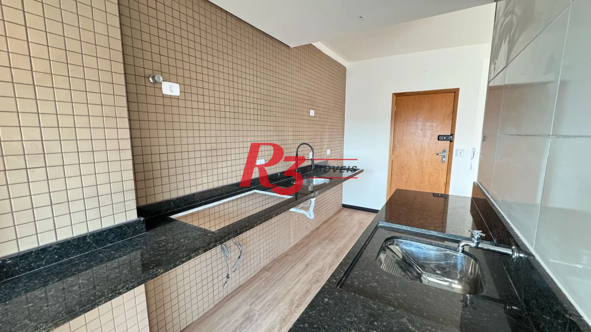 Apartamento com 2 dormitórios para alugar, 65 m² por R$ 4.000,00/mês - Macuco - Santos/SP