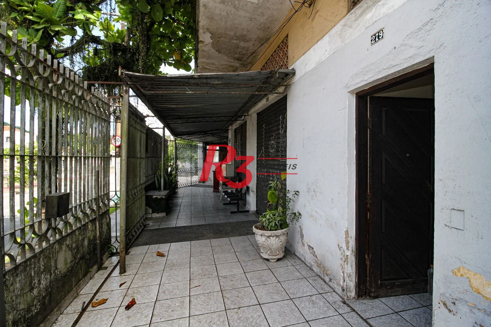 Casa com 3 dormitórios à venda, 150 m² por R$ 550.000,00 - Santa Maria - Santos/SP