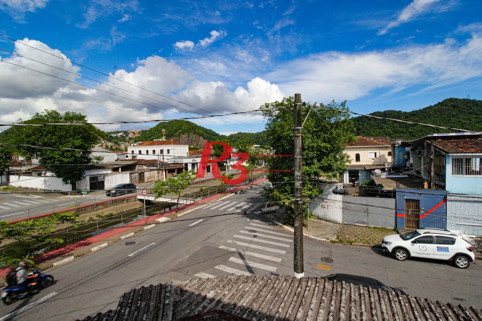 Casa com 3 dormitórios à venda, 150 m² por R$ 550.000,00 - Santa Maria - Santos/SP