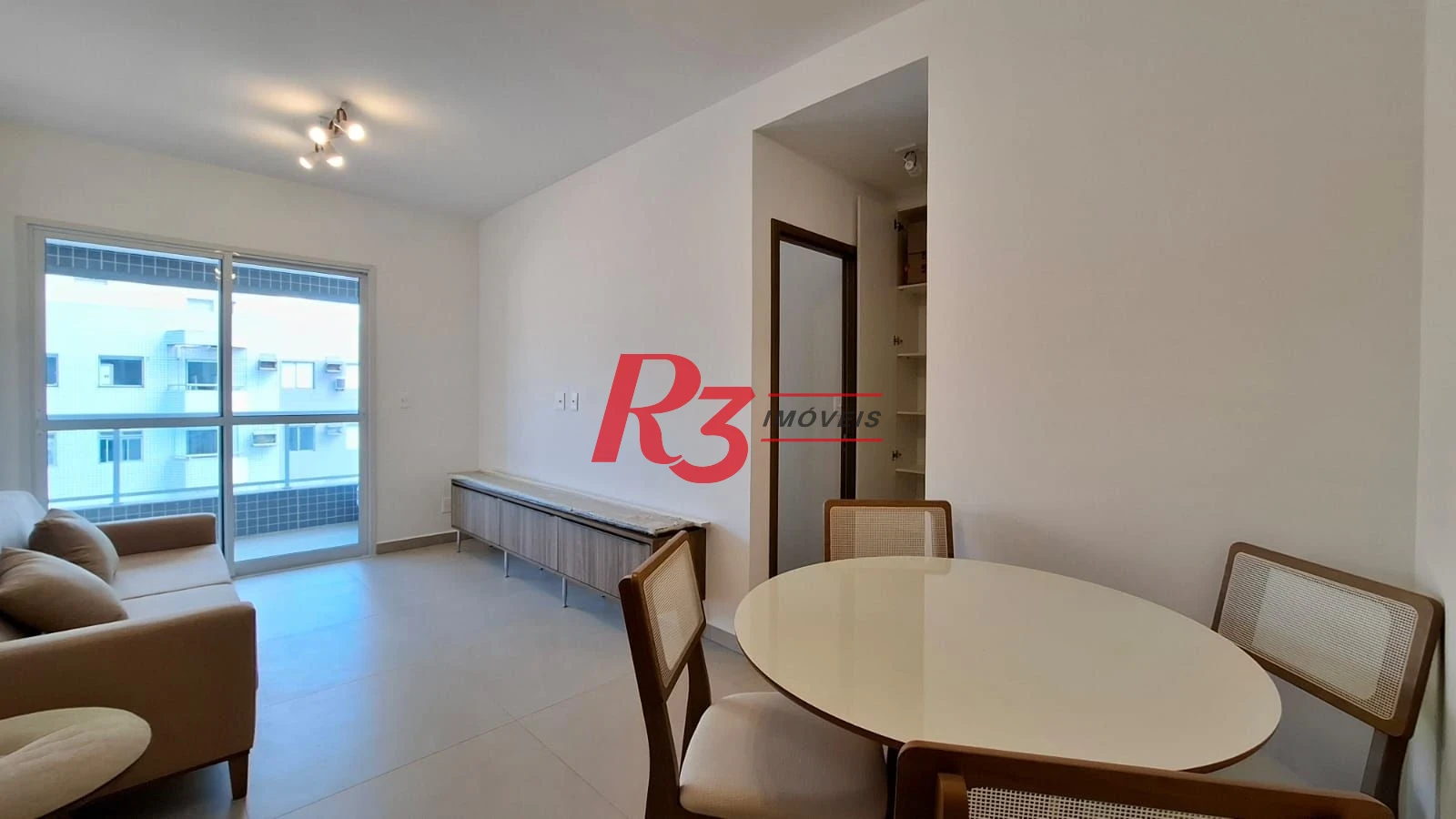 Apartamento com 1 dormitório para alugar, 53 m² por R$ 5.500,00/mês - Boqueirão - Santos/SP