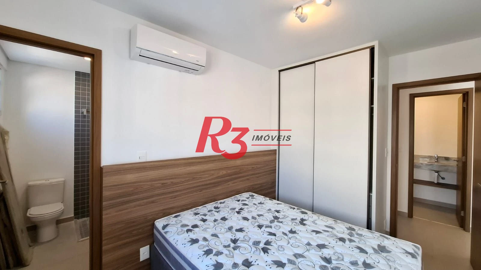 Apartamento com 1 dormitório para alugar, 53 m² por R$ 5.500,00/mês - Boqueirão - Santos/SP