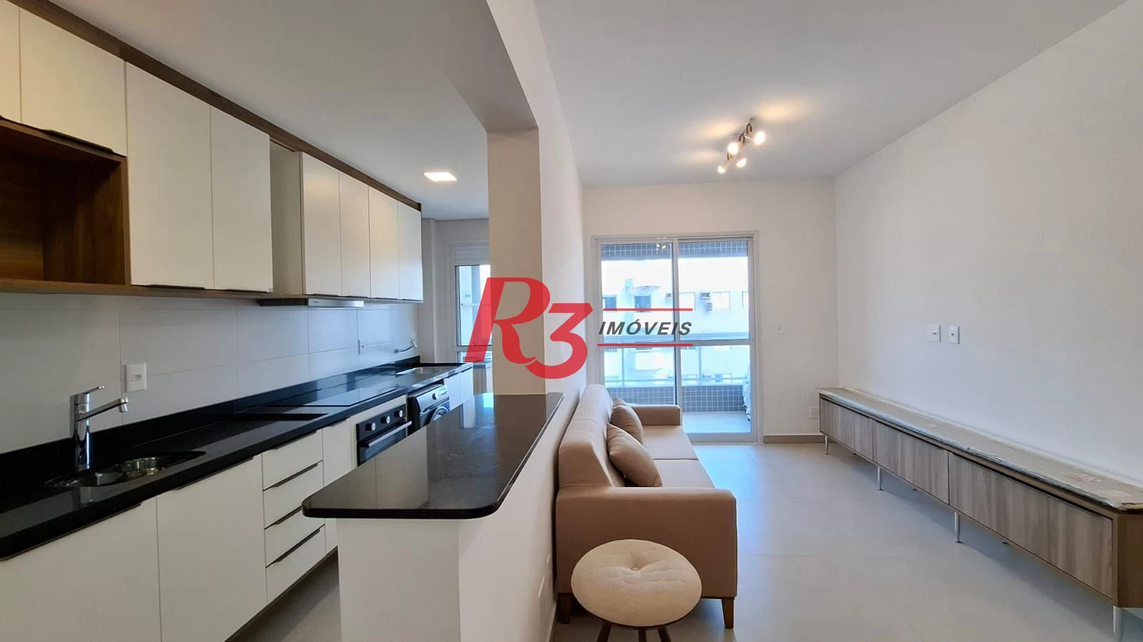 Apartamento com 1 dormitório para alugar, 53 m² por R$ 5.500,00/mês - Boqueirão - Santos/SP