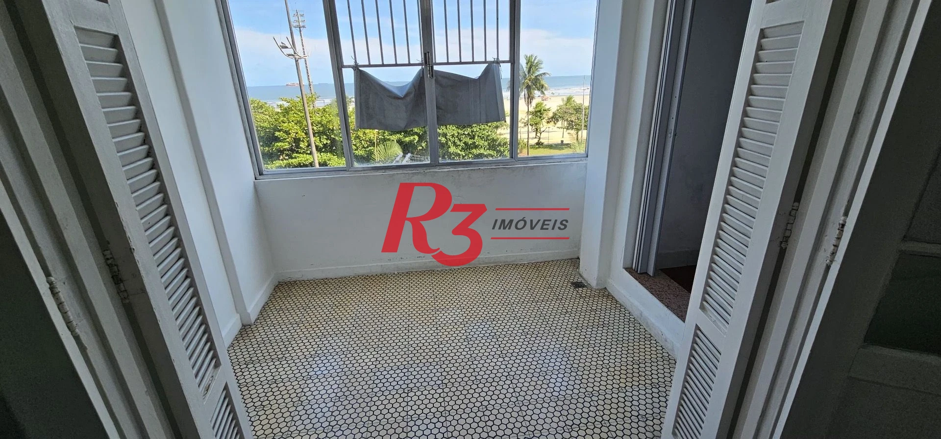 Apartamento para alugar, 100 m² por R$ 5.000,00/mês - Gonzaga - Santos/SP