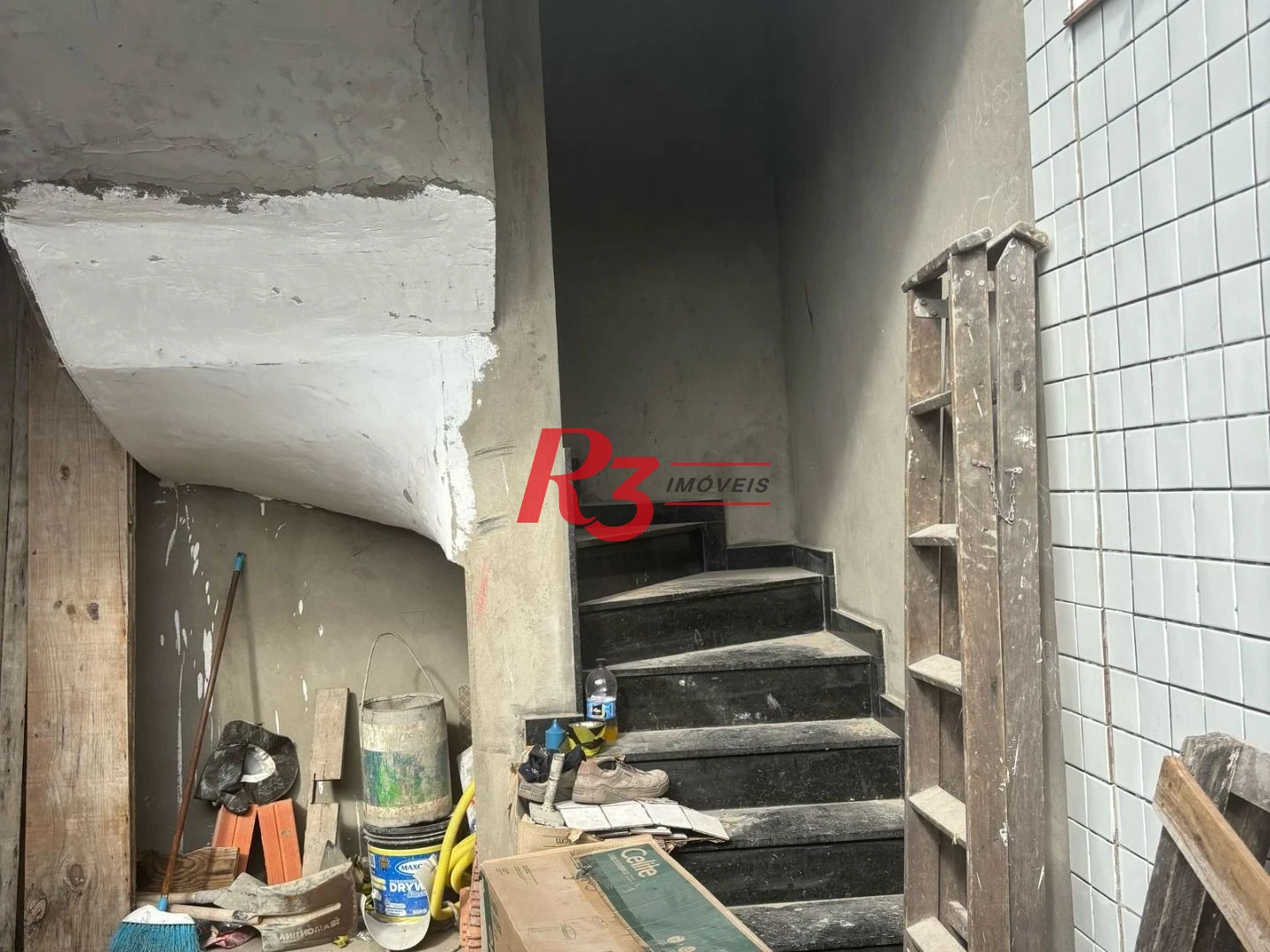 Casa com 2 dormitórios à venda, 78 m² por R$ 405.000,00 - Castelo - Santos/SP