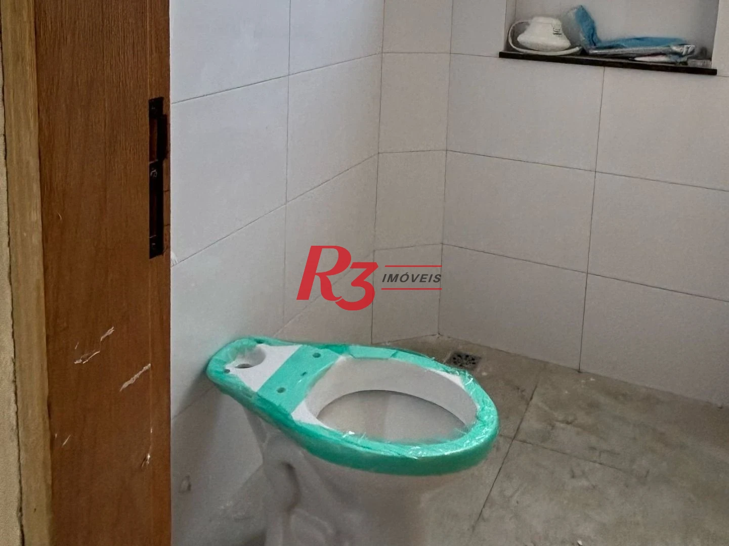 Casa com 2 dormitórios à venda, 78 m² por R$ 405.000,00 - Castelo - Santos/SP