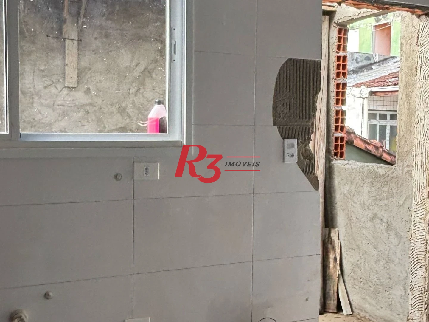 Casa com 2 dormitórios à venda, 78 m² por R$ 405.000,00 - Castelo - Santos/SP