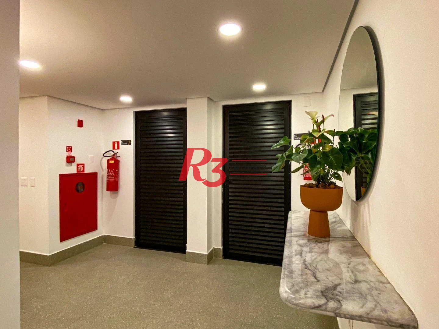 Apartamento com 2 dormitórios à venda, 75 m² por R$ 1.090.000,00 - José Menino - Santos/SP