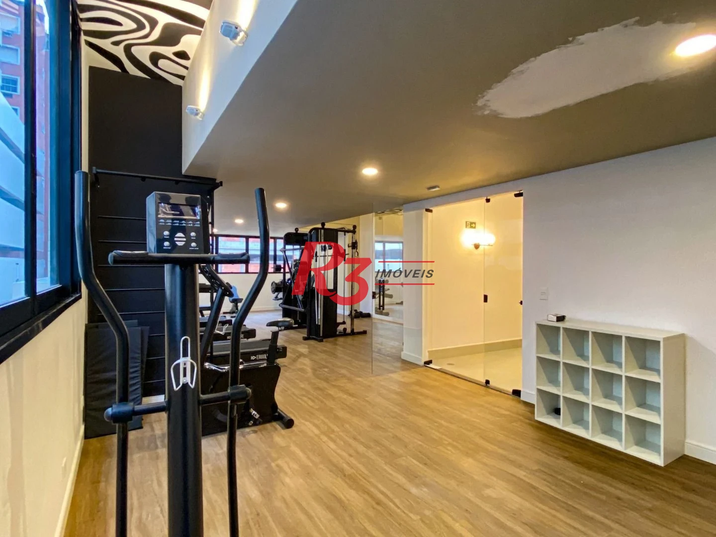 Apartamento com 2 dormitórios à venda, 75 m² por R$ 1.090.000,00 - José Menino - Santos/SP