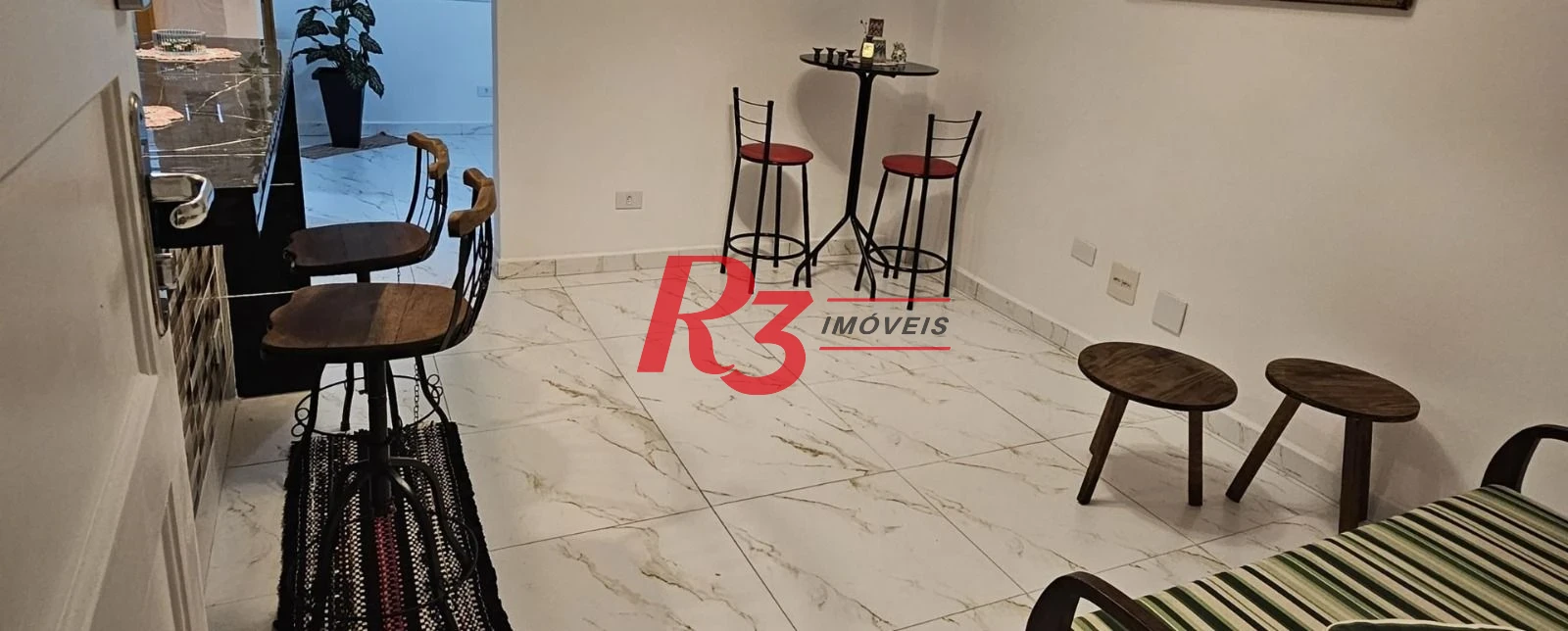 Apartamento à venda, 42 m² por R$ 400.000,00 - Gonzaga - Santos/SP