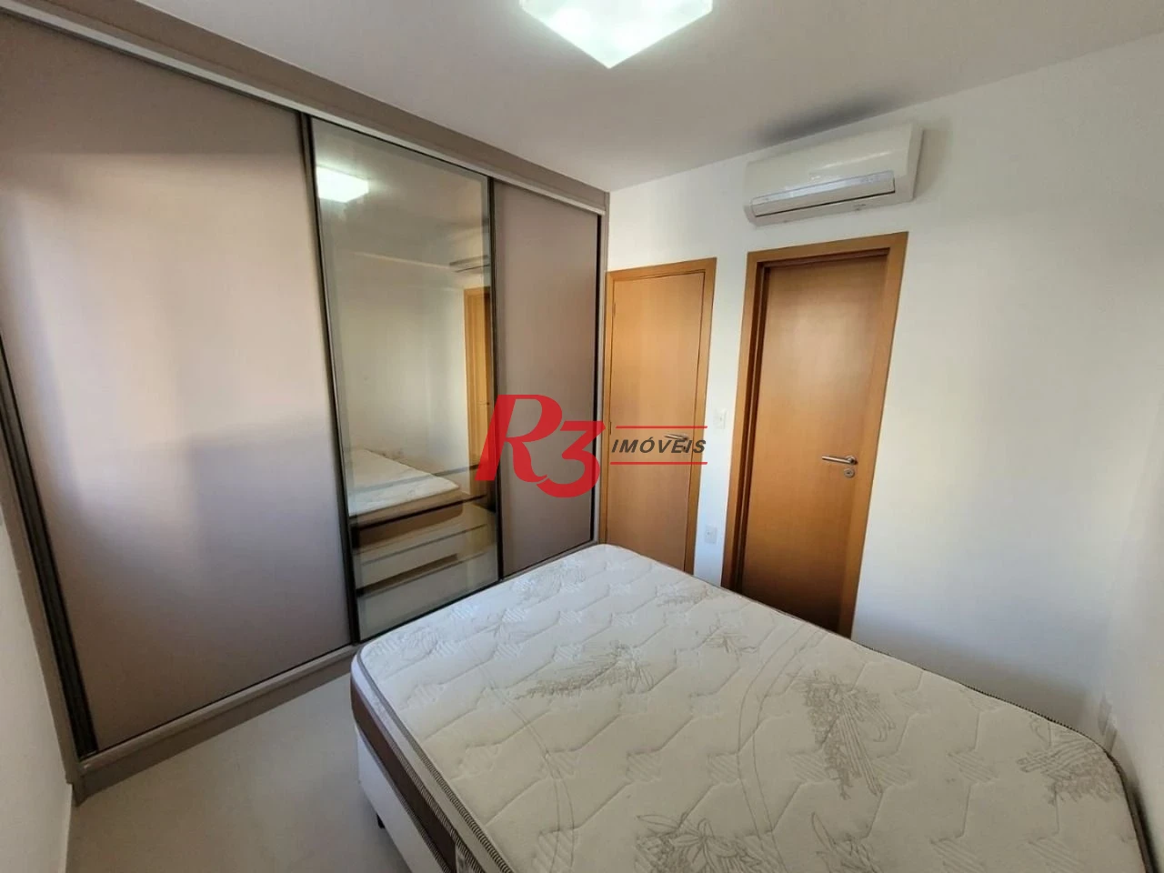 Apartamento à venda, 52 m² por R$ 640.000,00 - Embaré - Santos/SP