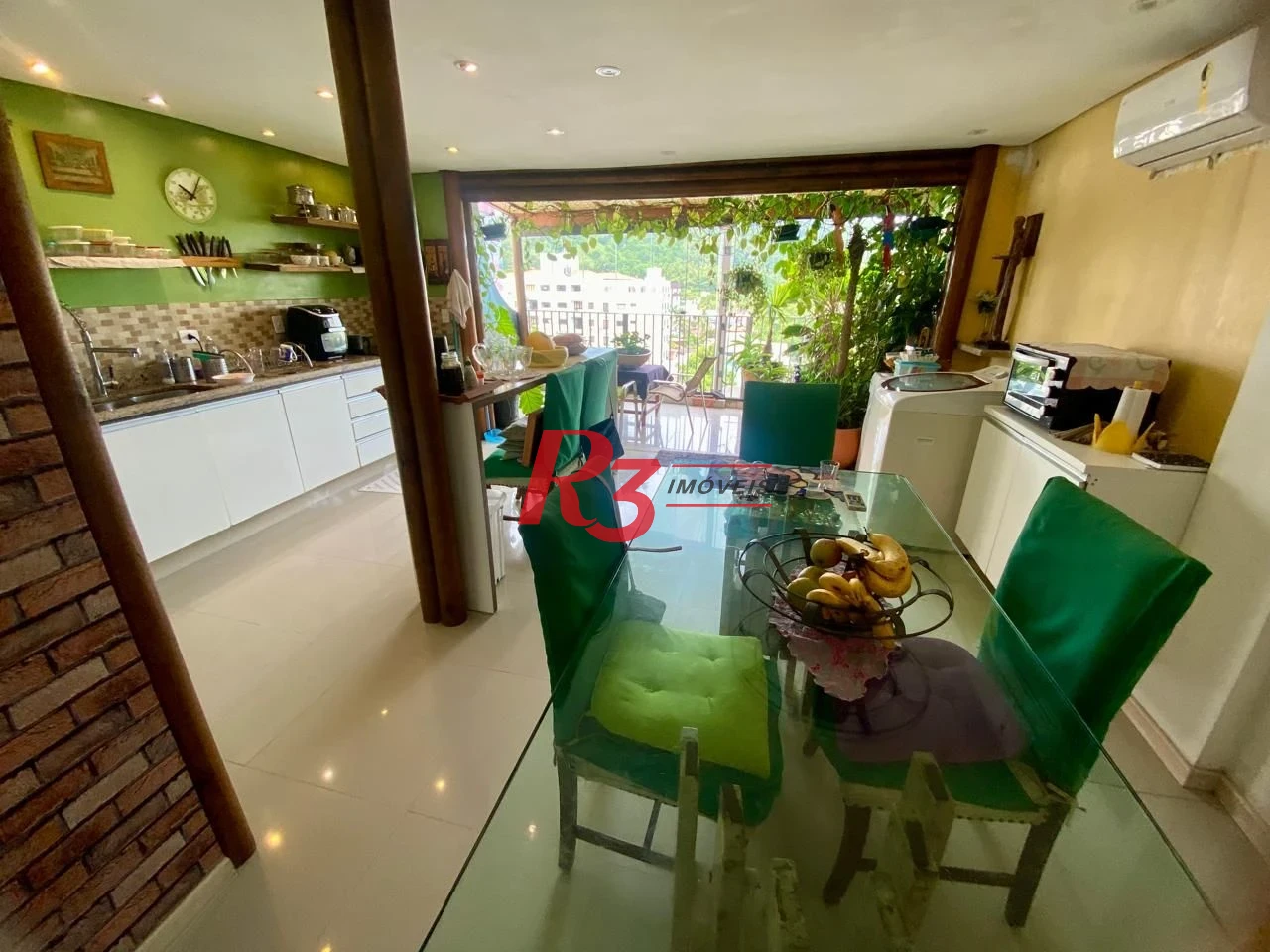 Cobertura com 3 dormitórios à venda, 298 m² por R$ 1.300.000,00 - Jardim Las Palmas - Guarujá/SP