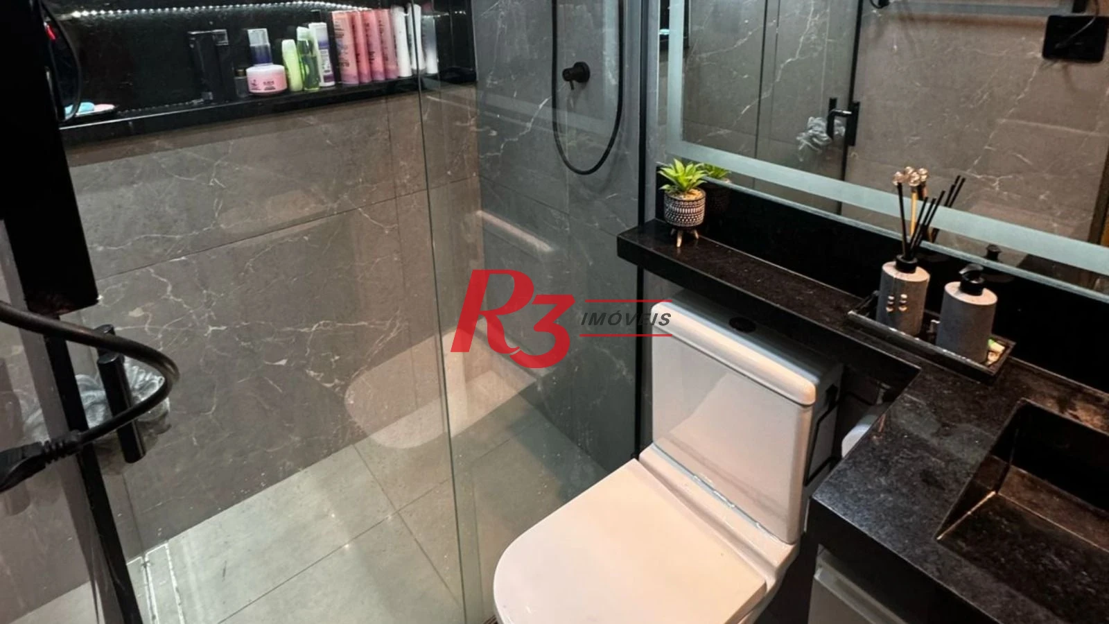 Apartamento à venda, 70 m² por R$ 300.000,00 - Saboó - Santos/SP