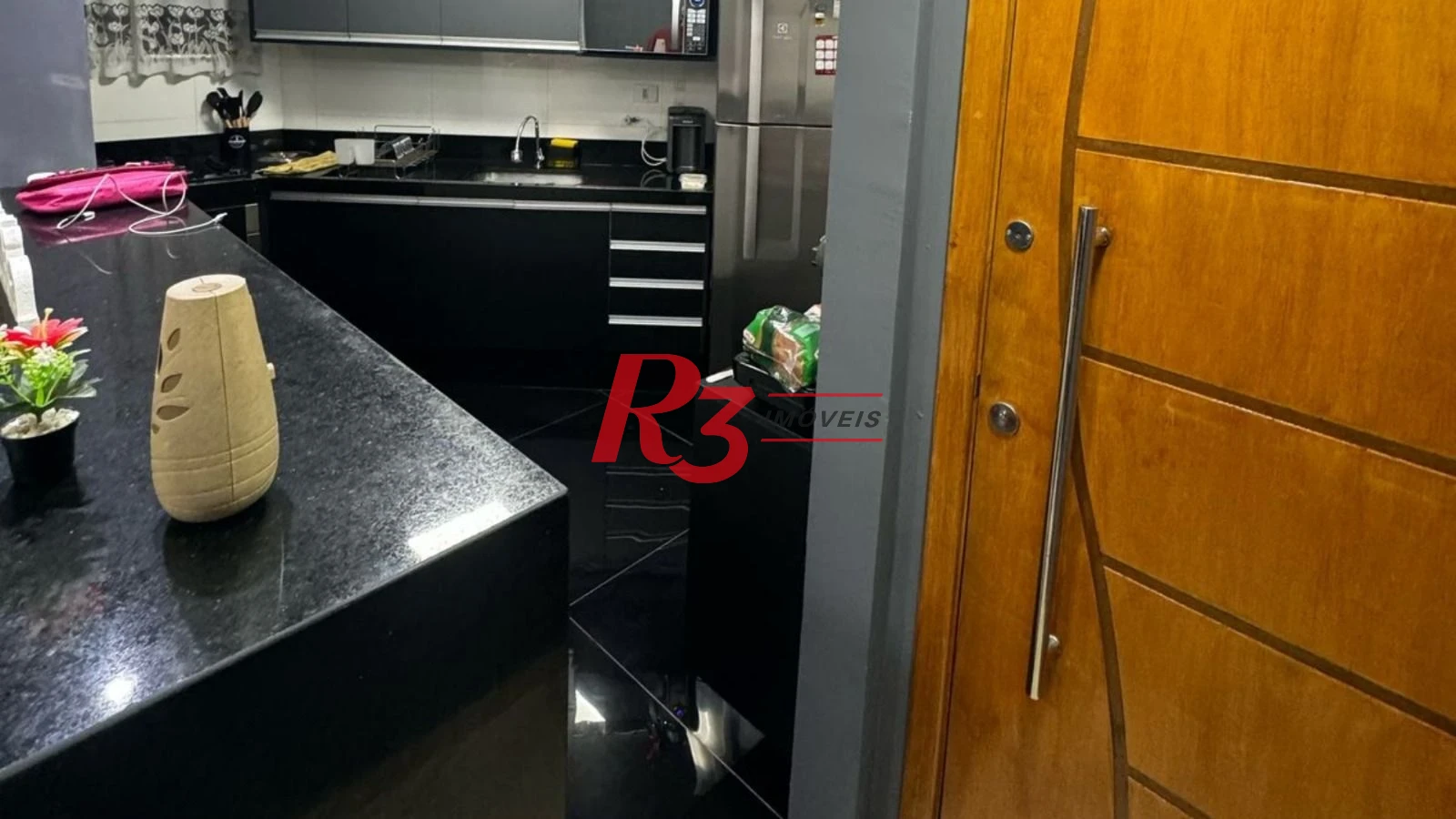 Apartamento à venda, 70 m² por R$ 300.000,00 - Saboó - Santos/SP