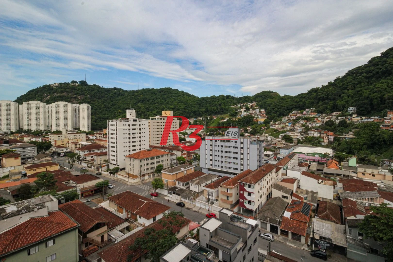 Apartamento com 2 dormitórios à venda, 59 m² por R$ 510.000,00 - Marapé - Santos/SP