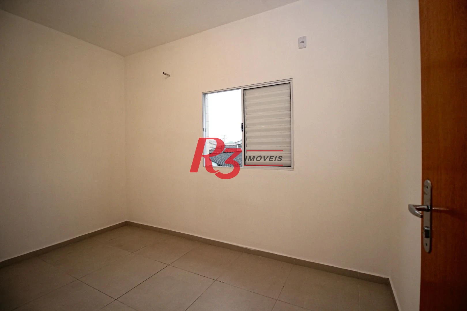 Casa com 2 dormitórios à venda, 90 m² por R$ 375.000,00 - Castelo - Santos/SP
