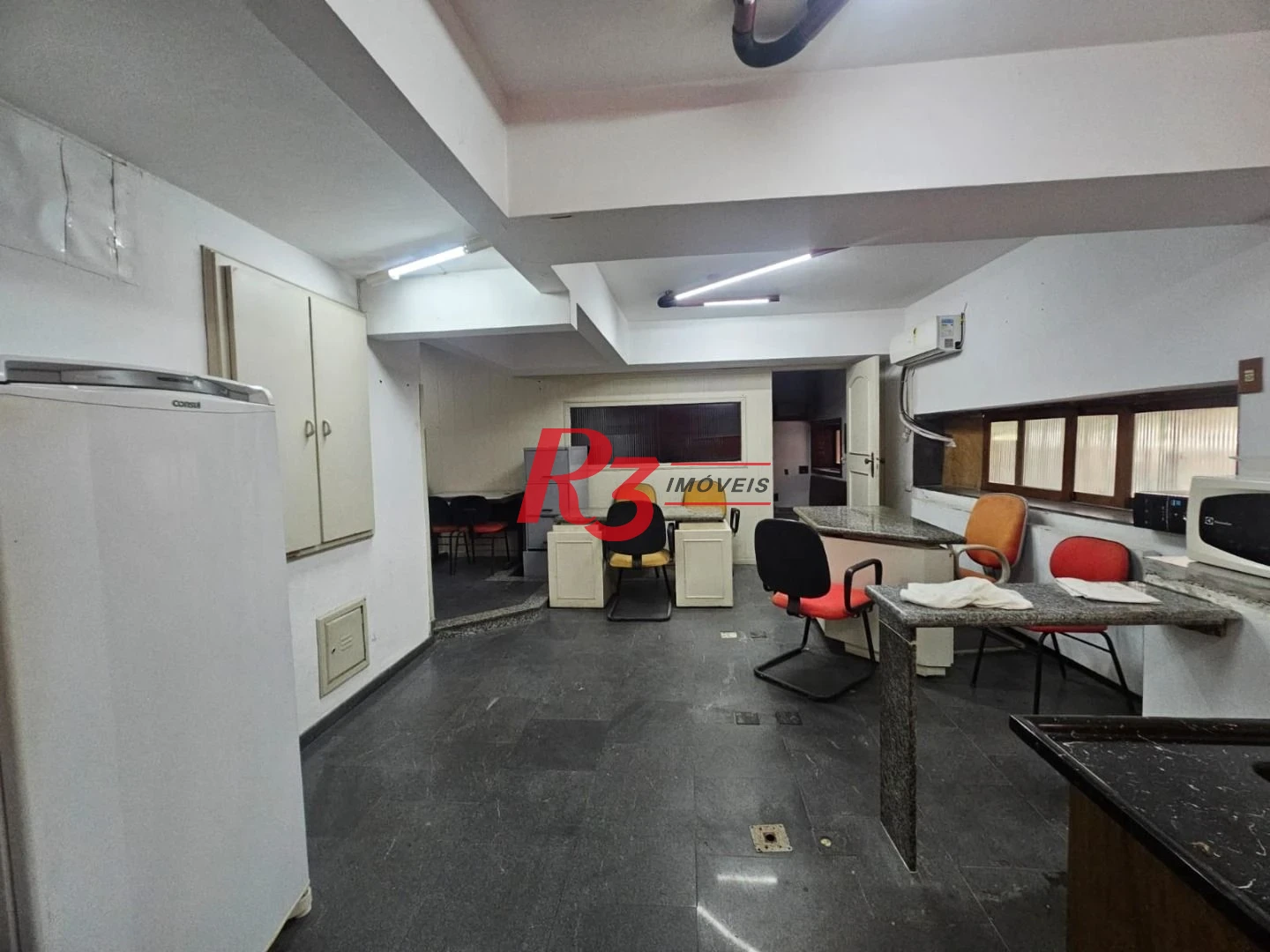 Loja Mezanino á venda frente Mar com 120m² Bairro Gonzaga