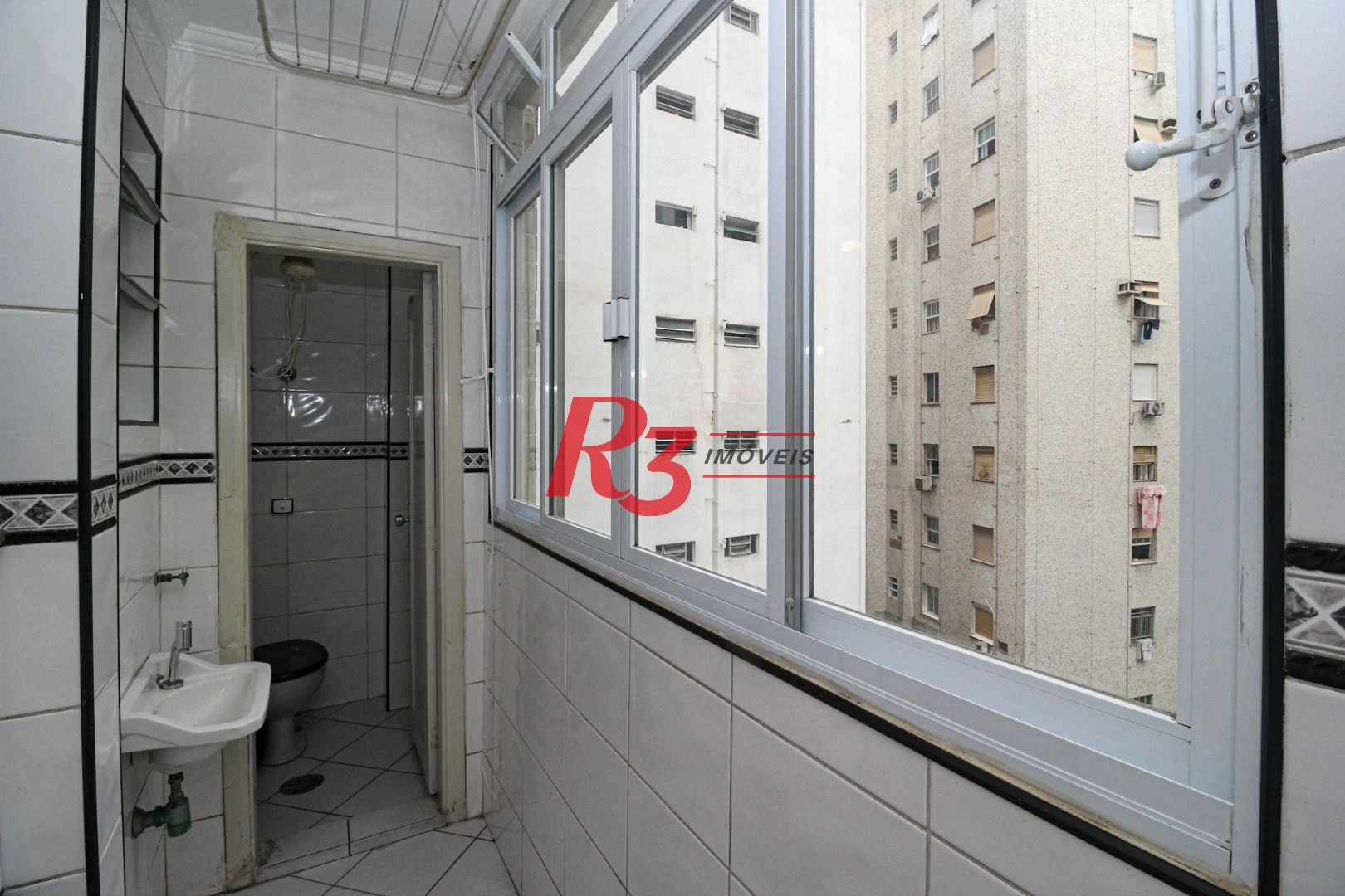Apartamento com 3 dormitórios para alugar, 168 m² por R$ 6.300,00/mês - Boqueirão - Santos/SP