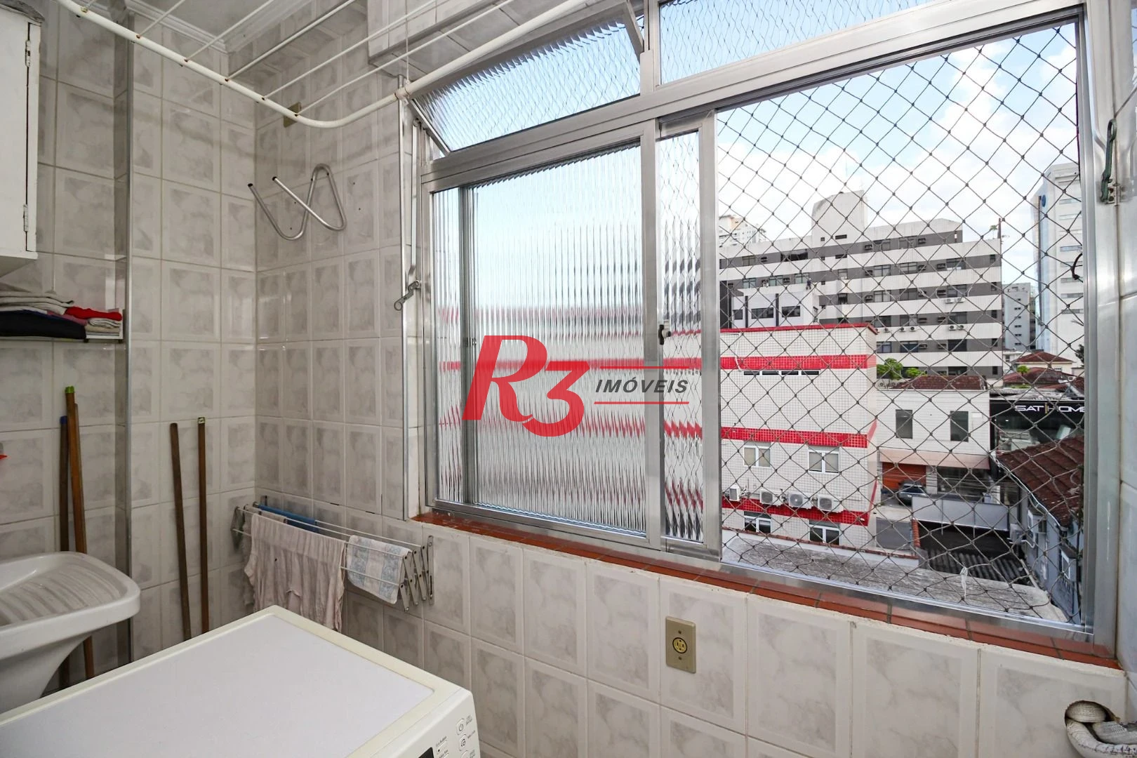 Apartamento para alugar, 77 m² por R$ 4.400,00/mês - Boqueirão - Santos/SP