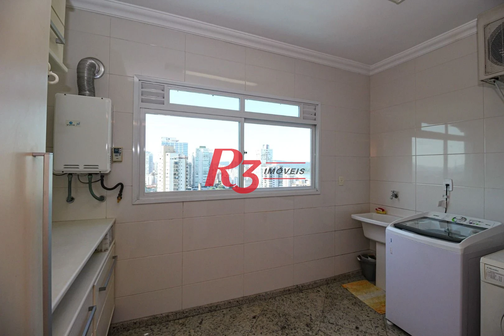 Apartamento com 3 dormitórios à venda, 232 m² por R$ 3.800.000,00 - Embaré - Santos/SP