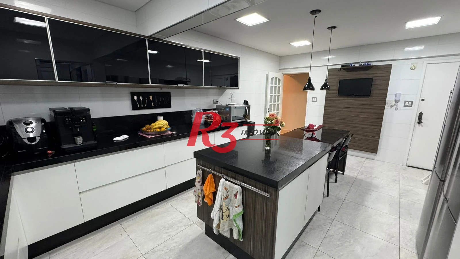Apartamento à venda, 145 m² por R$ 1.350.000,00 - Pompéia - Santos/SP