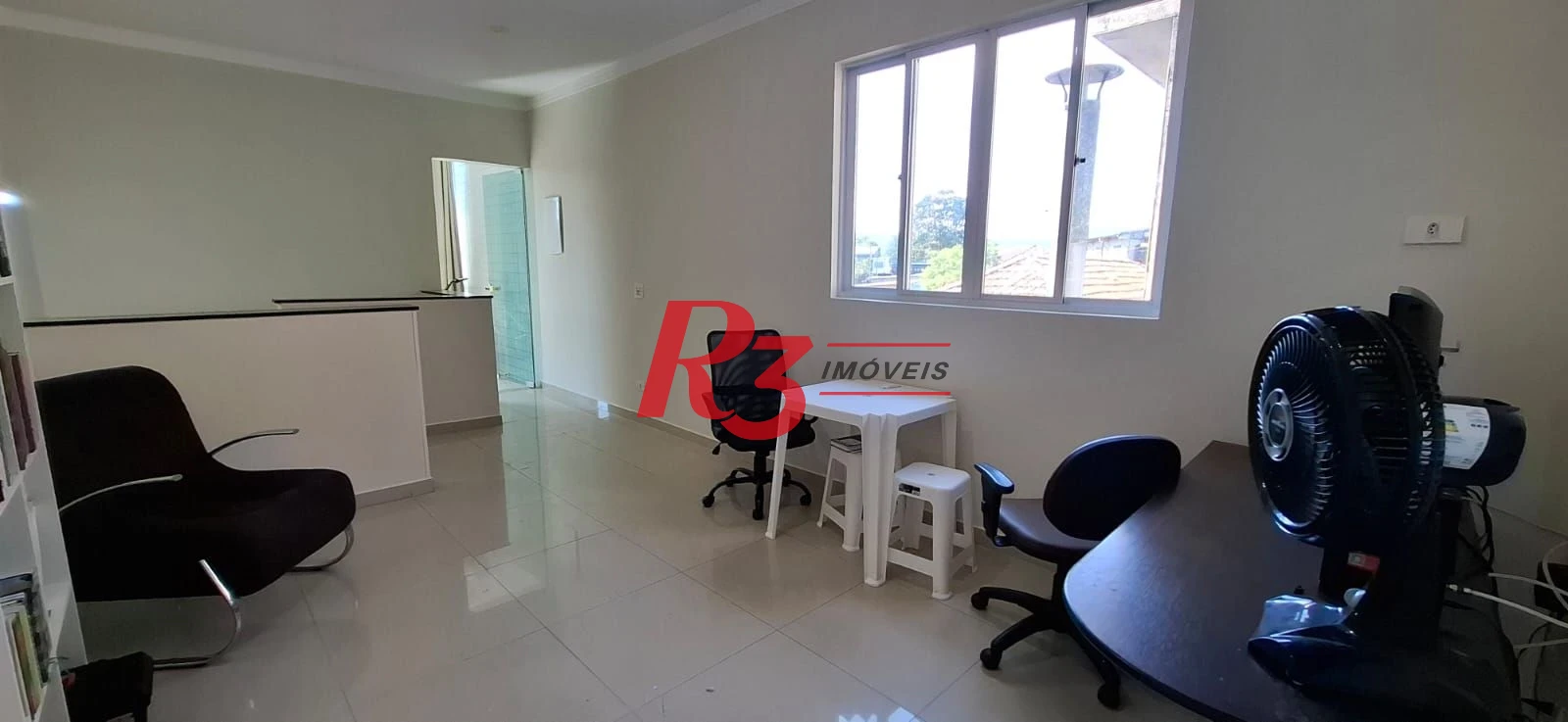 Casa  Sobreposta Alta com 3 dormitórios à venda, 95 m² por R$ 900.000 - Estuário - Santos/SP