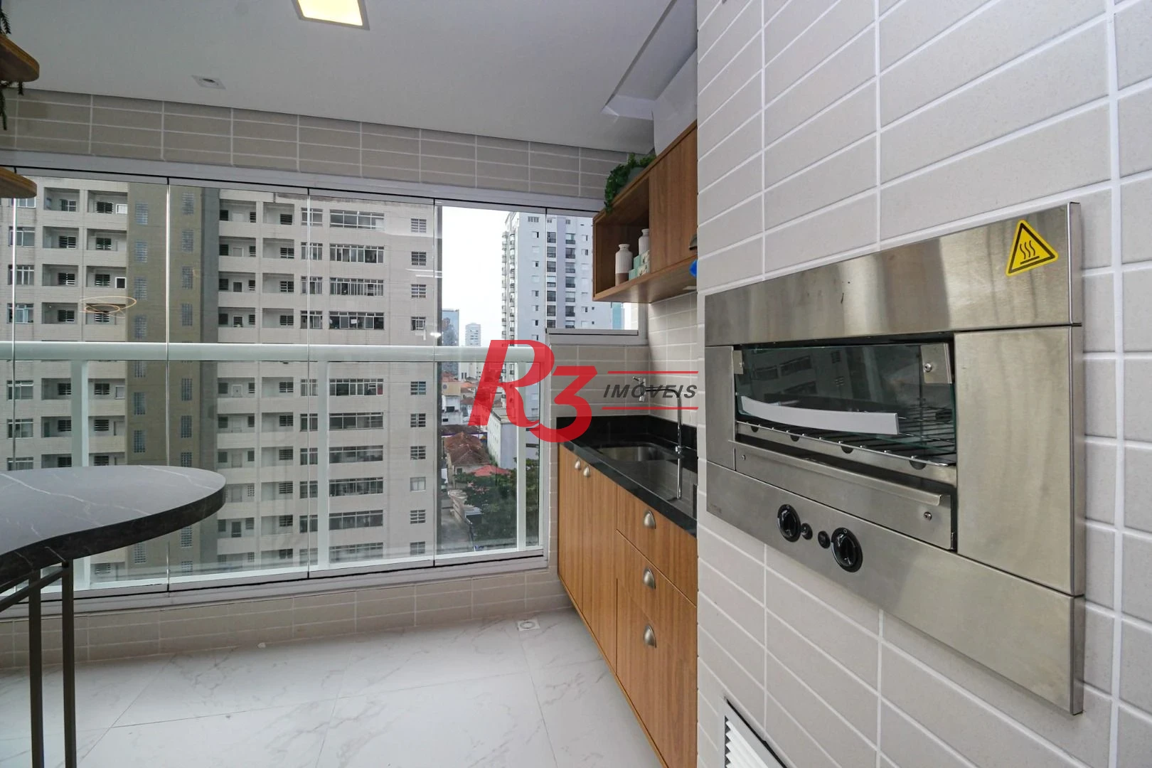 Apartamento com 3 dormitórios à venda, 101 m² por R$ 2.200.000,00 - Gonzaga - Santos/SP
