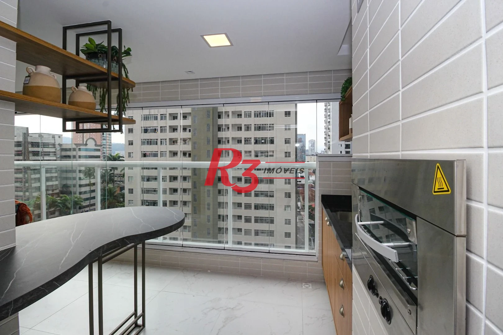 Apartamento com 3 dormitórios à venda, 101 m² por R$ 2.200.000,00 - Gonzaga - Santos/SP