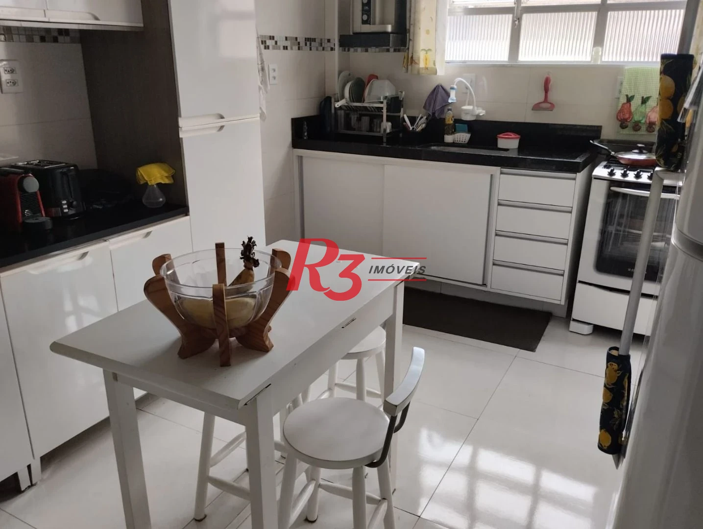 Vendo apartamento todo reformado Bairro Campo Grande. OPORTUNIDADE!!