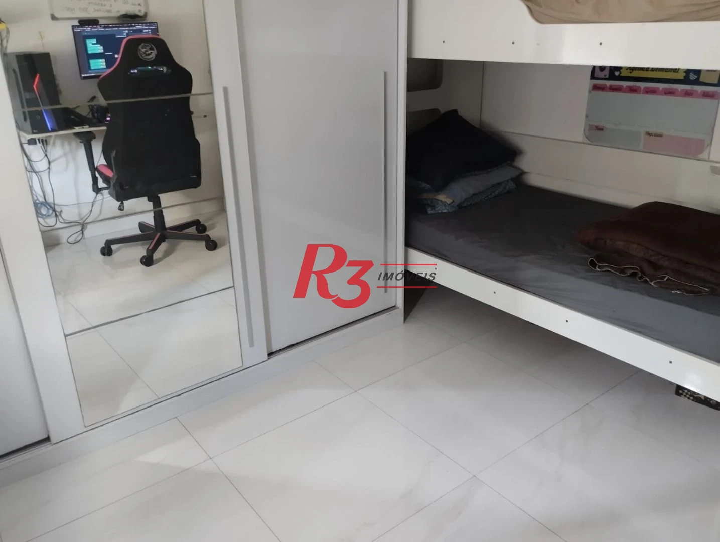 Vendo apartamento todo reformado Bairro Campo Grande. OPORTUNIDADE!!