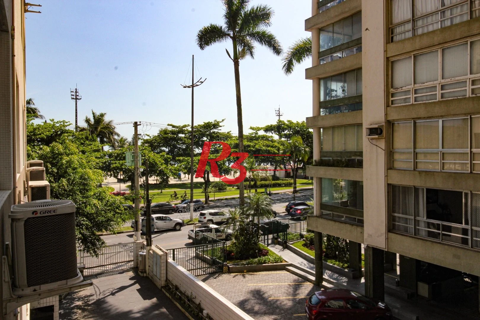 Apartamento com 2 dormitórios à venda, 80 m² por R$ 830.000,00 - Boqueirão - Santos/SP
