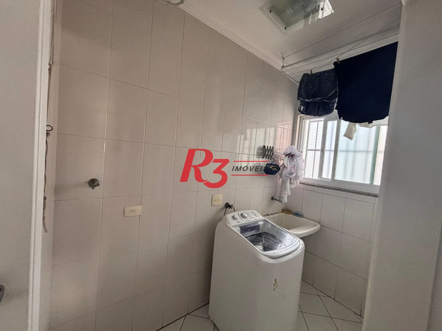 Casa com 3 dormitórios à venda, 170 m² por R$ 955.000,00 - Marapé - Santos/SP