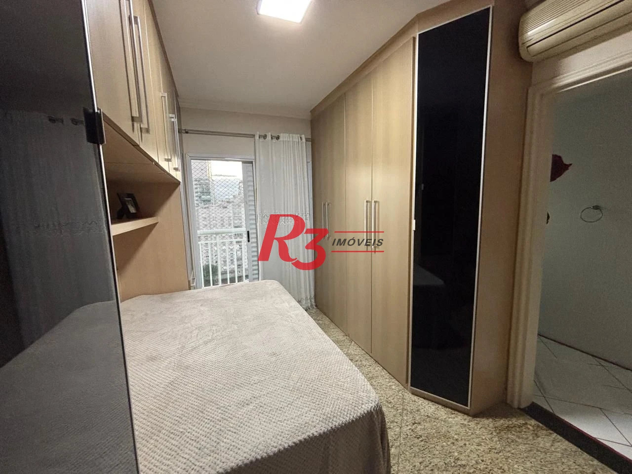 *ACEITA PERMUTA* Apartamento com 4 suítes com varanda e vista mar, 240 m² por R$ 2.200.000 - Ponta da Praia - Santos/SP