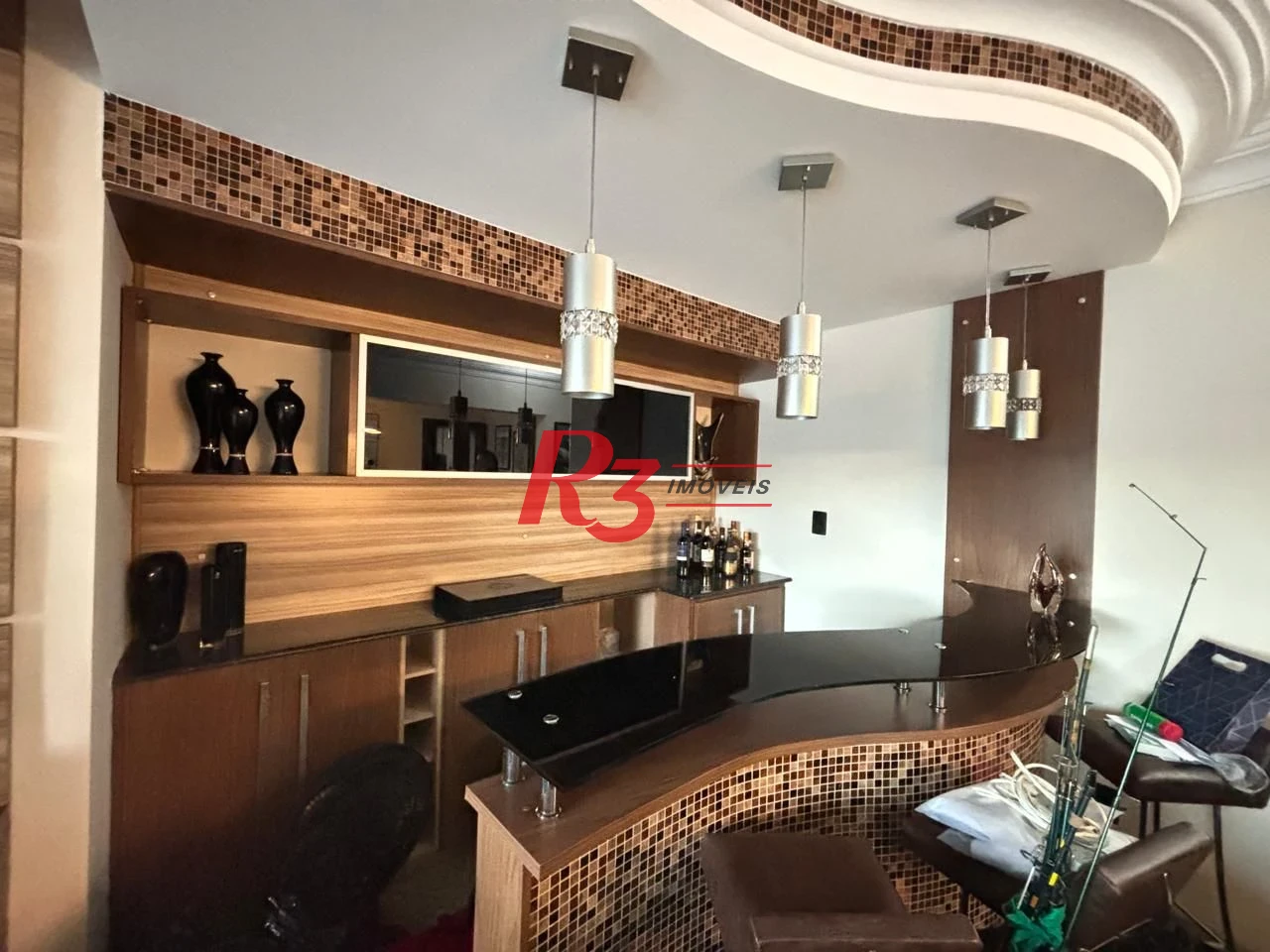 *ACEITA PERMUTA* Apartamento com 4 suítes com varanda e vista mar, 240 m² por R$ 2.200.000 - Ponta da Praia - Santos/SP