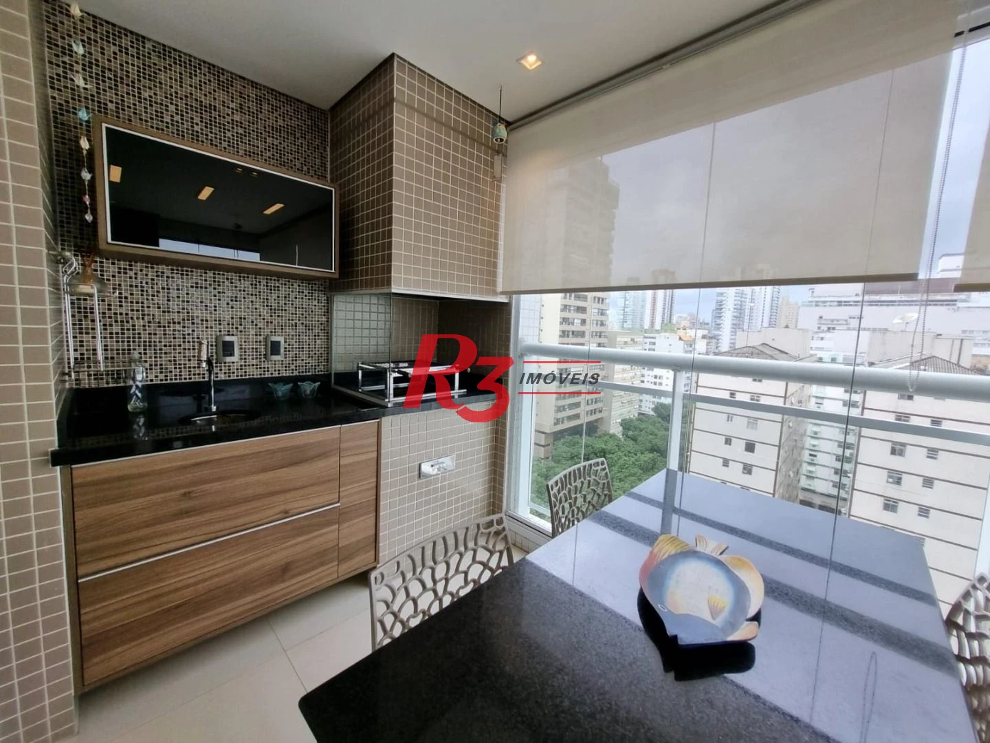 Excelente apartamento para locação mobiliado e decorado, 2 vagas,  em Santos, na quadra da praia, com 3 quartos, sacada gourmet e lazer completo!!