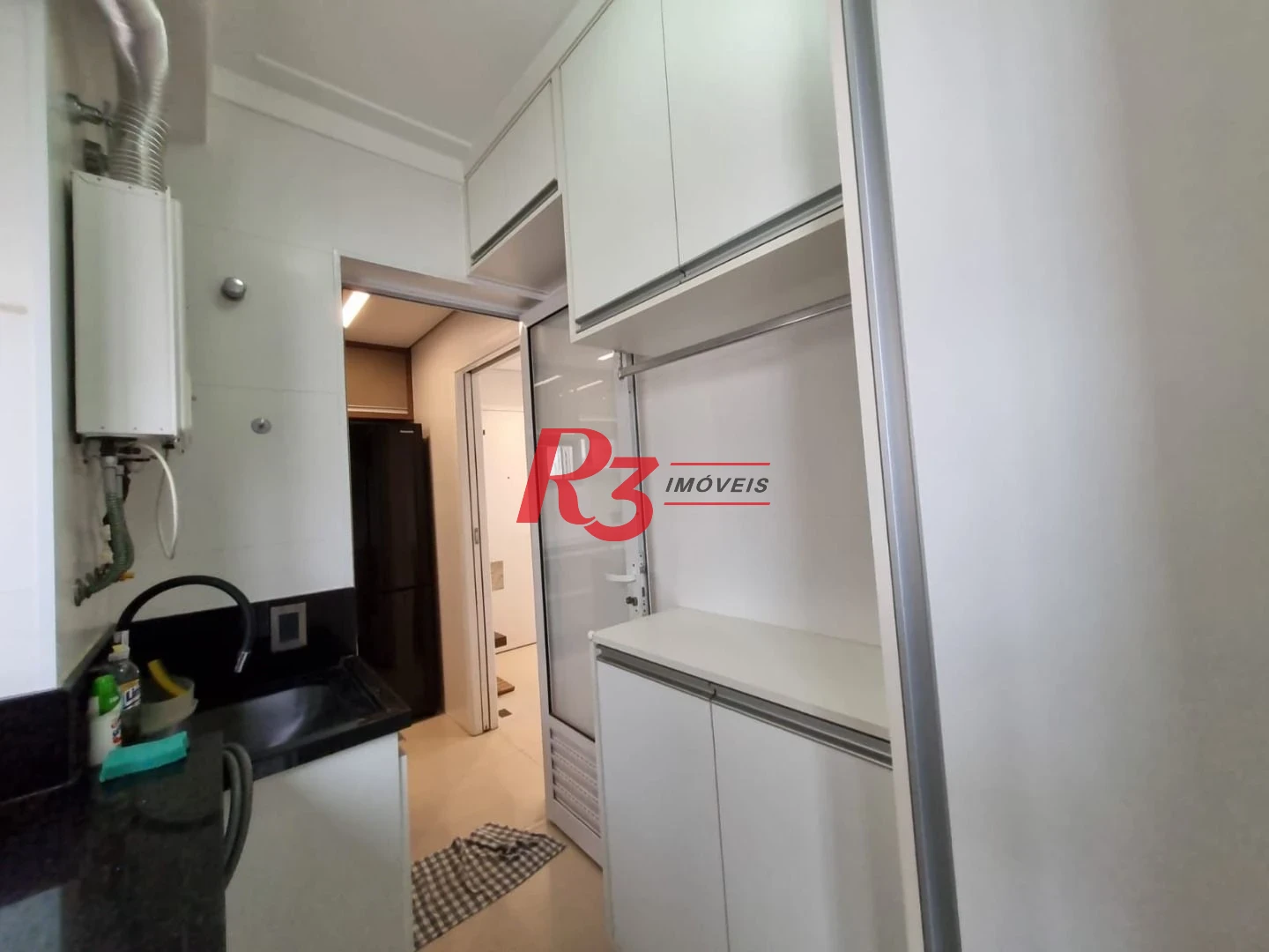 Excelente apartamento para locação mobiliado e decorado, 2 vagas,  em Santos, na quadra da praia, com 3 quartos, sacada gourmet e lazer completo!!