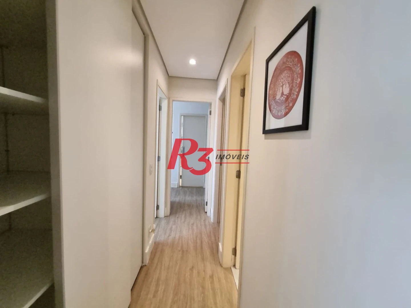 Excelente apartamento para locação mobiliado e decorado, 2 vagas,  em Santos, na quadra da praia, com 3 quartos, sacada gourmet e lazer completo!!