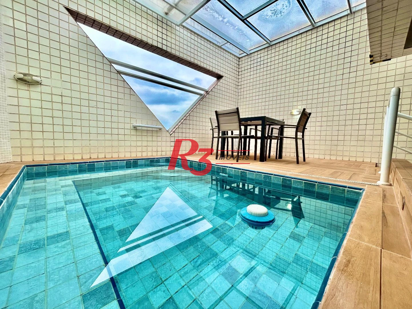 Cobertura com 3 dormitórios à venda, 137 m² por R$ 1.100.000,00 - Campo Grande - Santos/SP